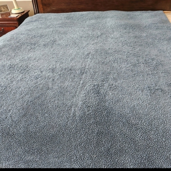 PENDLETON Serape Striped Sherpa Fleece Blanket Sham Blue Reversible 90 x 65 - Picture 3 of 9